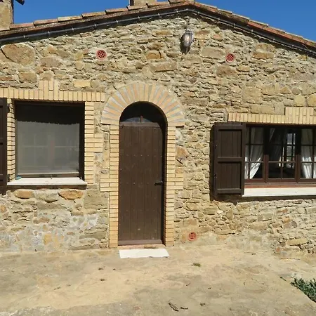Rustic House In Gualta.