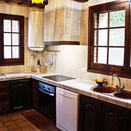 Rustic House In Gualta. * Gualta