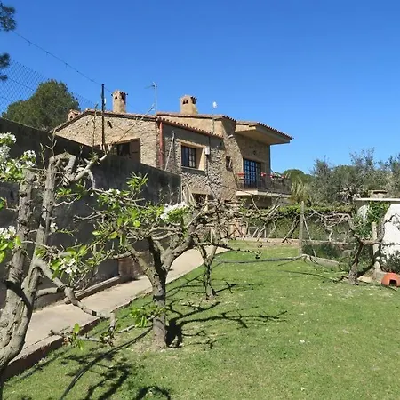 Rustic House In Gualta. 펜션 *