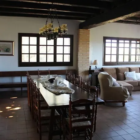 Rustic House In Gualta. 펜션 Gualta
